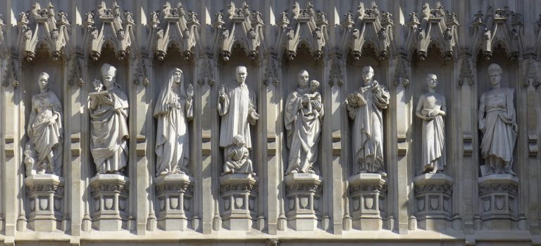 Statue dei martiri del XX secolo - Westminster Abbey, Londra.